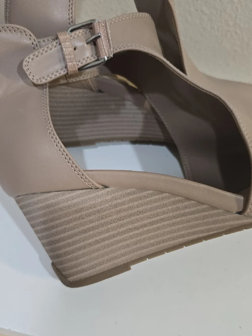 Reaction Kenneth Cole Taupe Open-Toe Ankle Strap Wedge